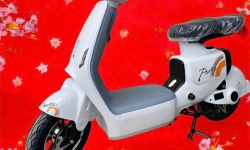 Thay ắc quy xe đạp điện, xe máy điện lắp đặt tận nơi
